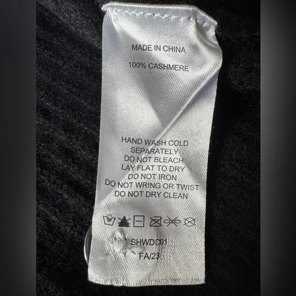 NWT! QUINCE Mongolian Cashmere Oversized Boyfriend Cardigan Sweater Black Small - Picture 6 of 11